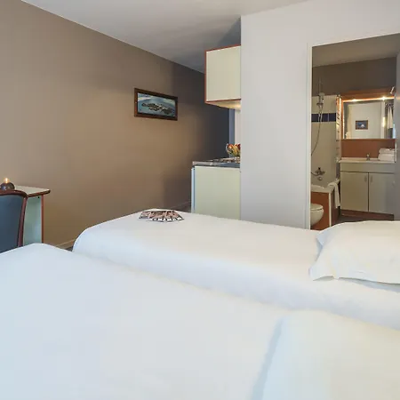 Ξενοδοχείο με διαμερίσματα City Residence Nancy 3*