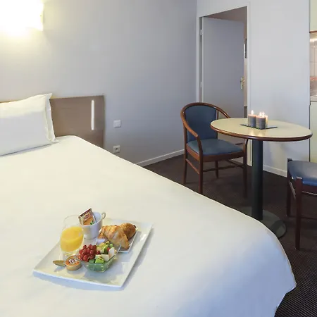 Ξενοδοχείο με διαμερίσματα City Residence Nancy 3*