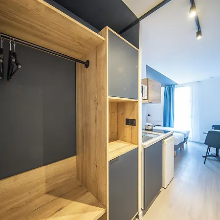 City Residence Nancy 3* נאנסי