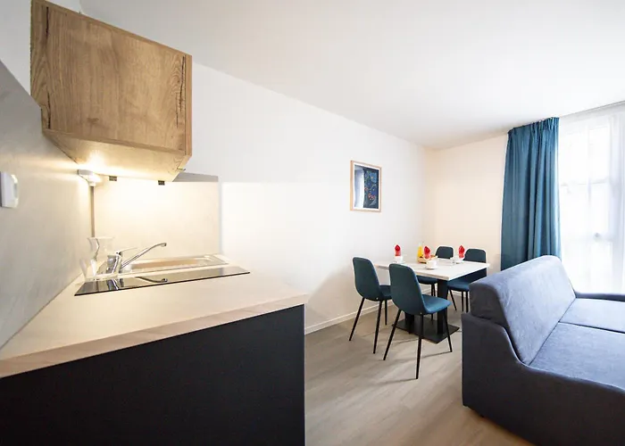 City Residence Nancy Aparthotel